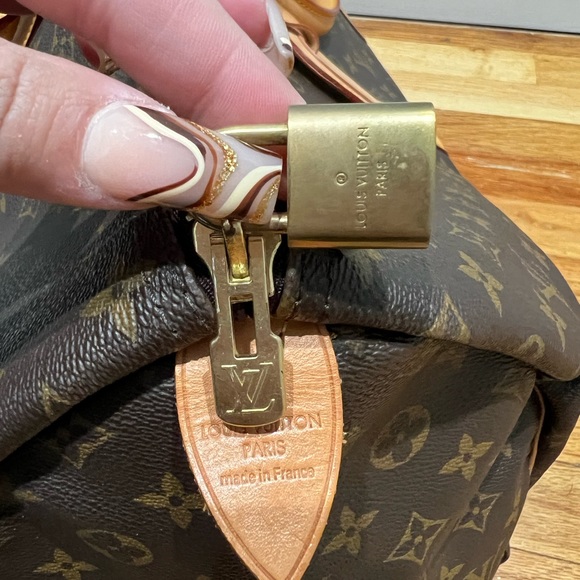 AUTHENTIC LV KEEPALL 55 - Picture 7 of 12